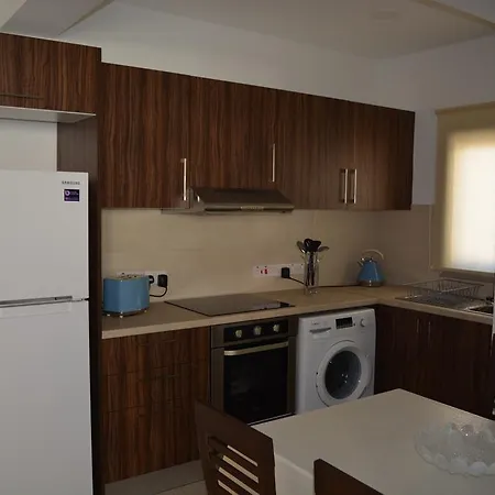 P L Panagiotis Apartamento Larnaca