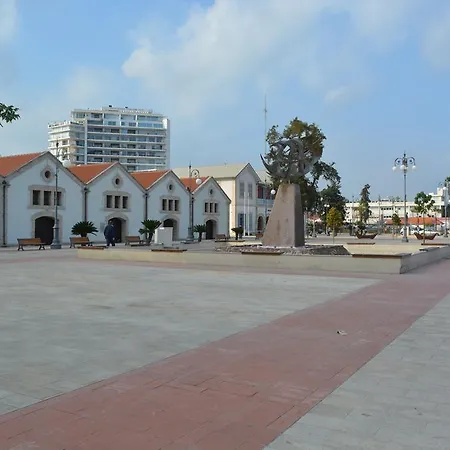 アパート P L Panagiotis *