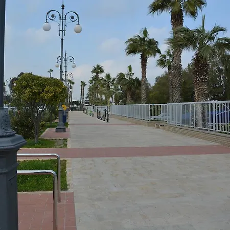 P L Panagiotis Apartment *