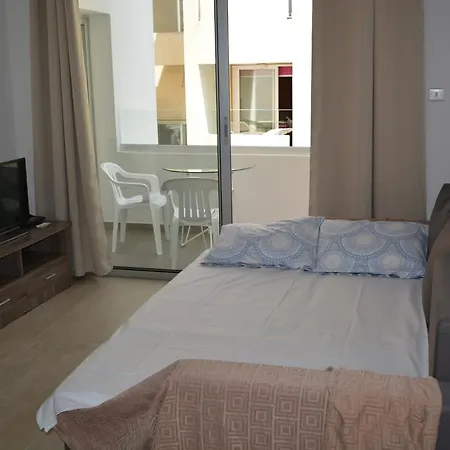 P L Panagiotis Apartment Larnaca