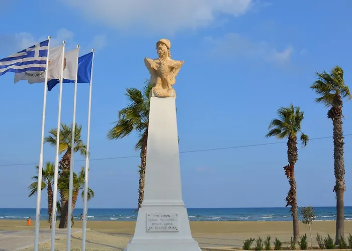 P L Panagiotis Lejlighed